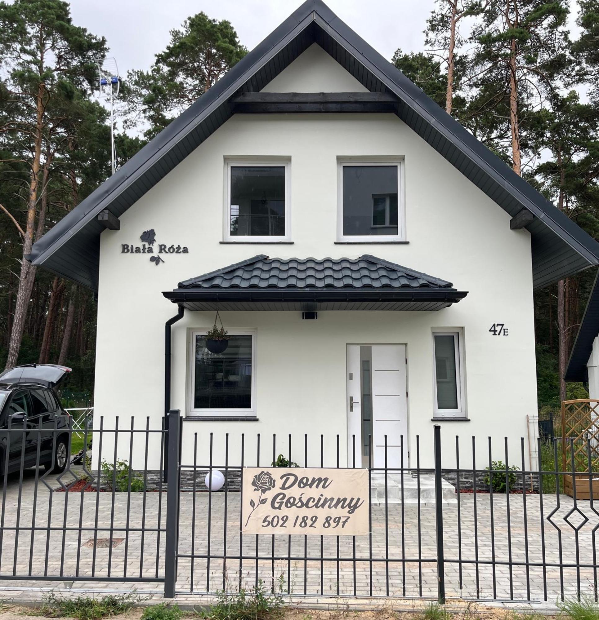Dom Goscinny Biala Roza Dziwnówek Extérieur photo